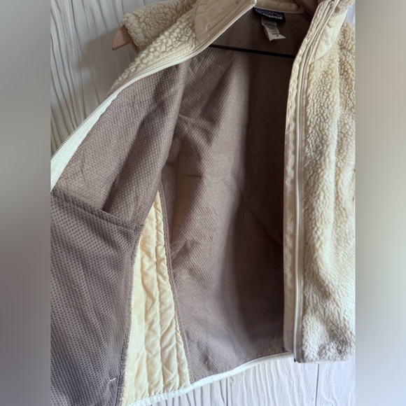Patagonia Women's Retro-X Vest Sz: Medium Oatmeal/Off white Vintage 90's - Picture 7 of 8
